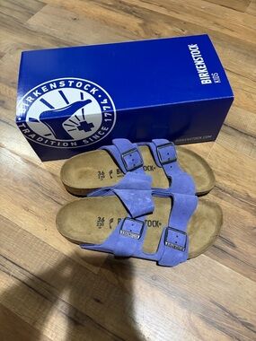BNIB Birkenstock Arizona Suede